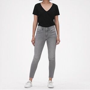 {GAP} "True Skinny in Grey Wash" Slim Ankle Crop Raw Hem Stretch Denim Jeans